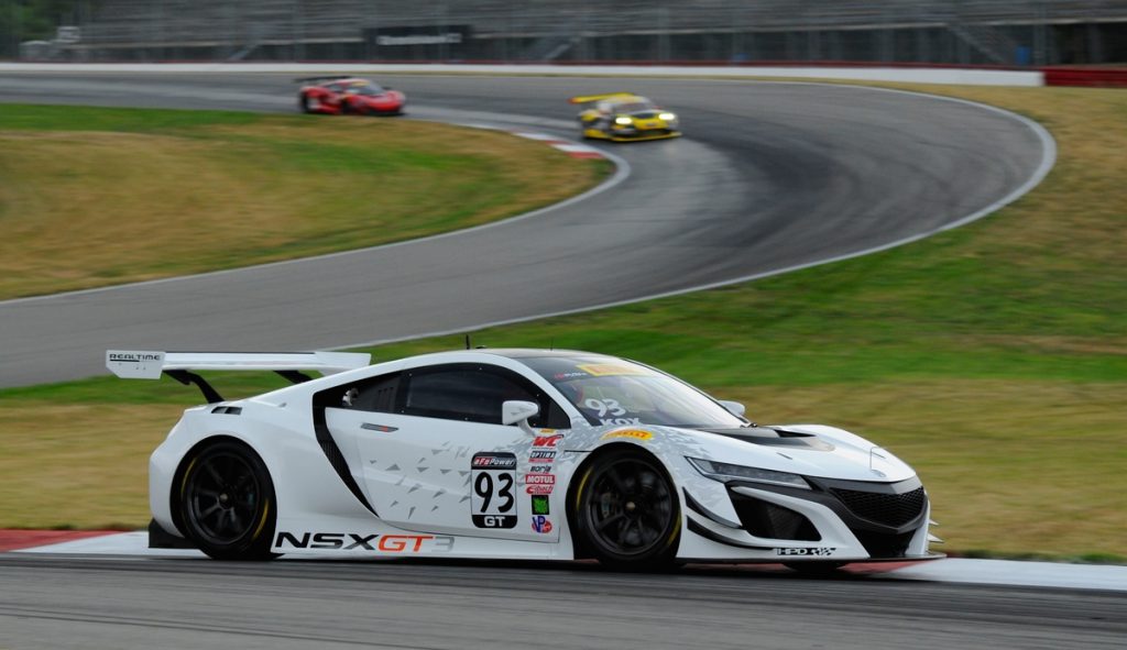 2017年、NSX GT3はWeatherTech SportsCar Championship と Pirelli World Challenge というアメリカ国内の2カテゴリーに参戦する。