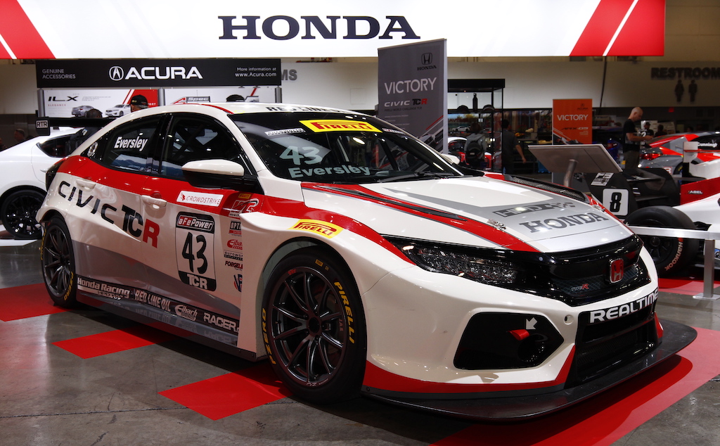 18SEMA】レースでも”世界最速FF”を証明したシビックTCR - Honda