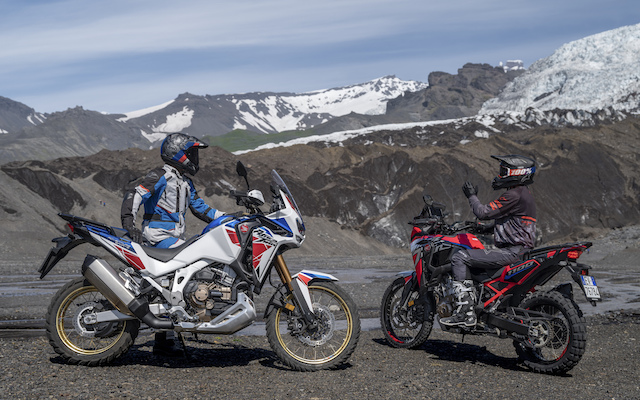 オフロード,モトクロス,ホンダ,バイク,アフリカ,ツーリング,バイク女子,山